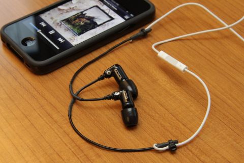 Wired earphones with mic, for online classes