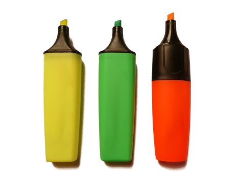 Highlighter, pen and sticky-note bundle